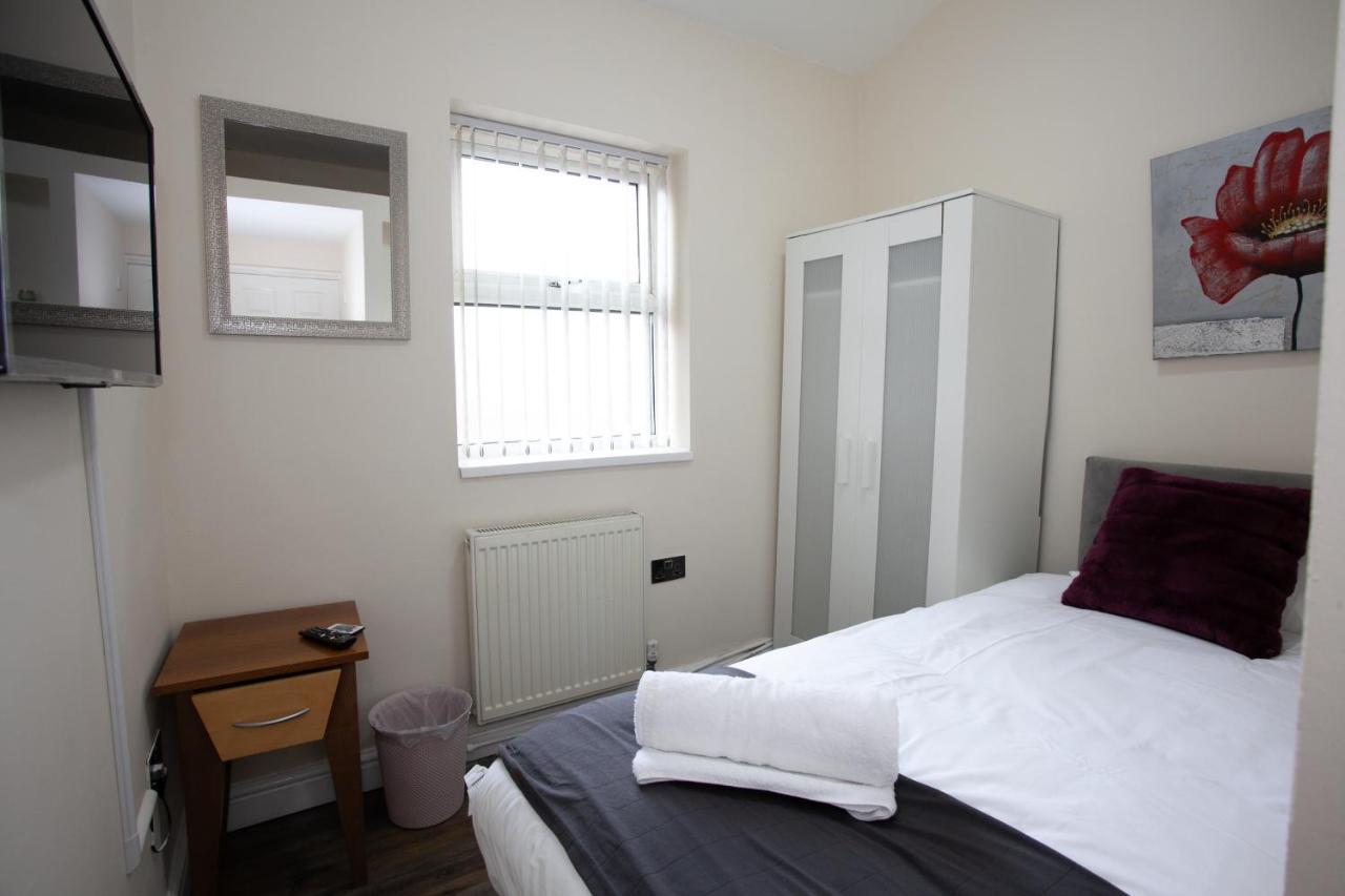 6 Bedroom House 10Min Drive From City Centre Manchester Exterior photo